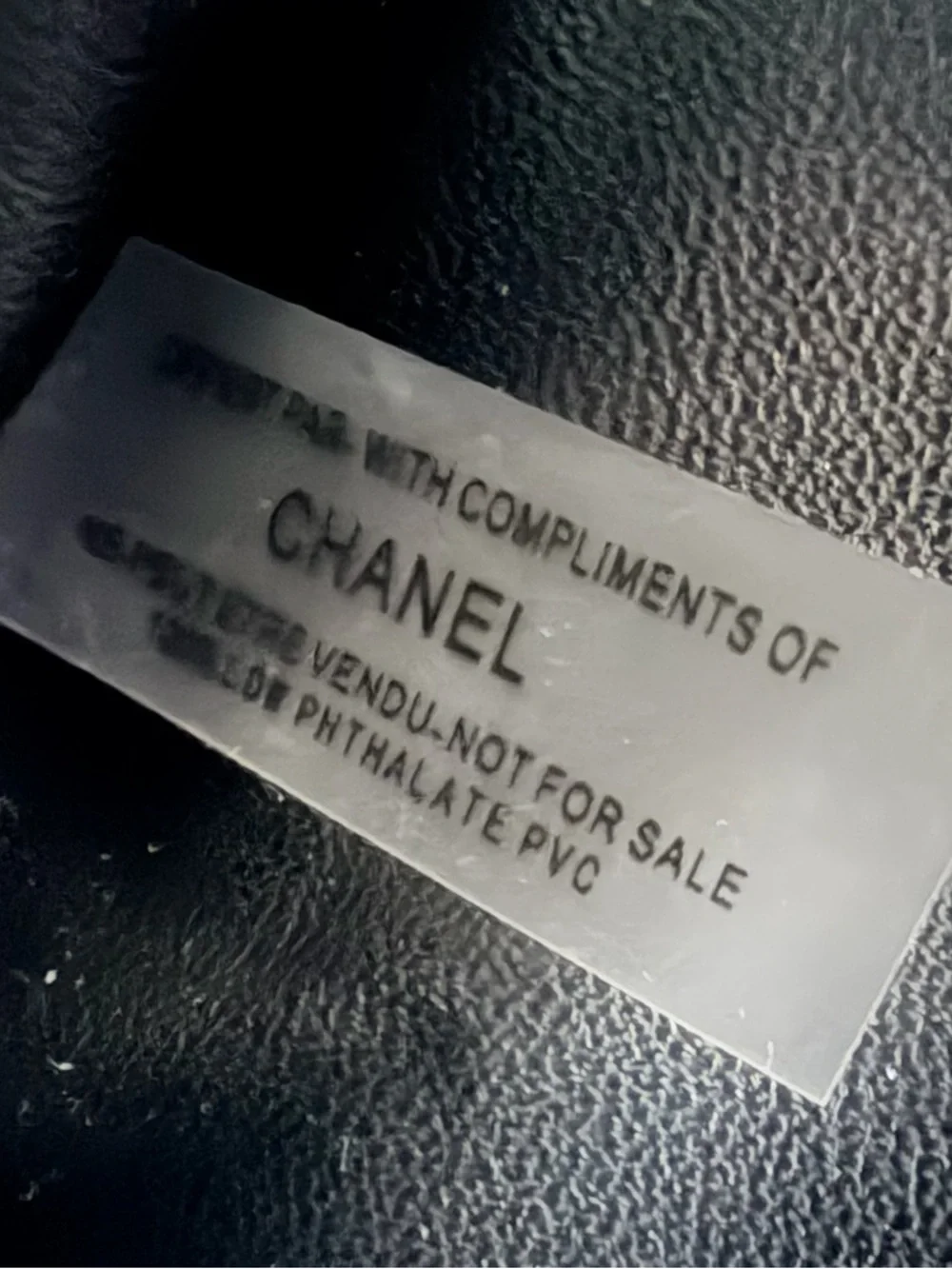 Chanel Makeup Black Mini Hearts on Chain NEW in Box w Dustbag
***PRICE FIRM*** - Picture 14 of 16